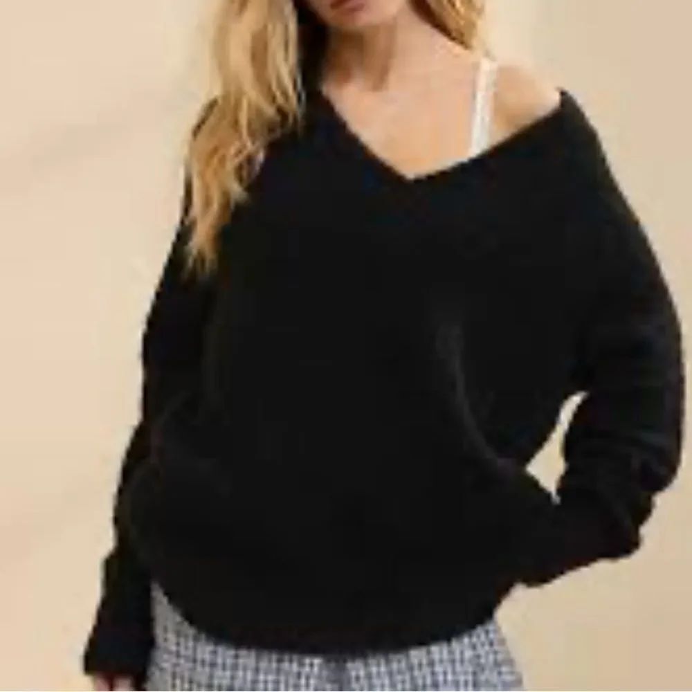Aerie Black Oversized Sweater Size Medium New With Tags
